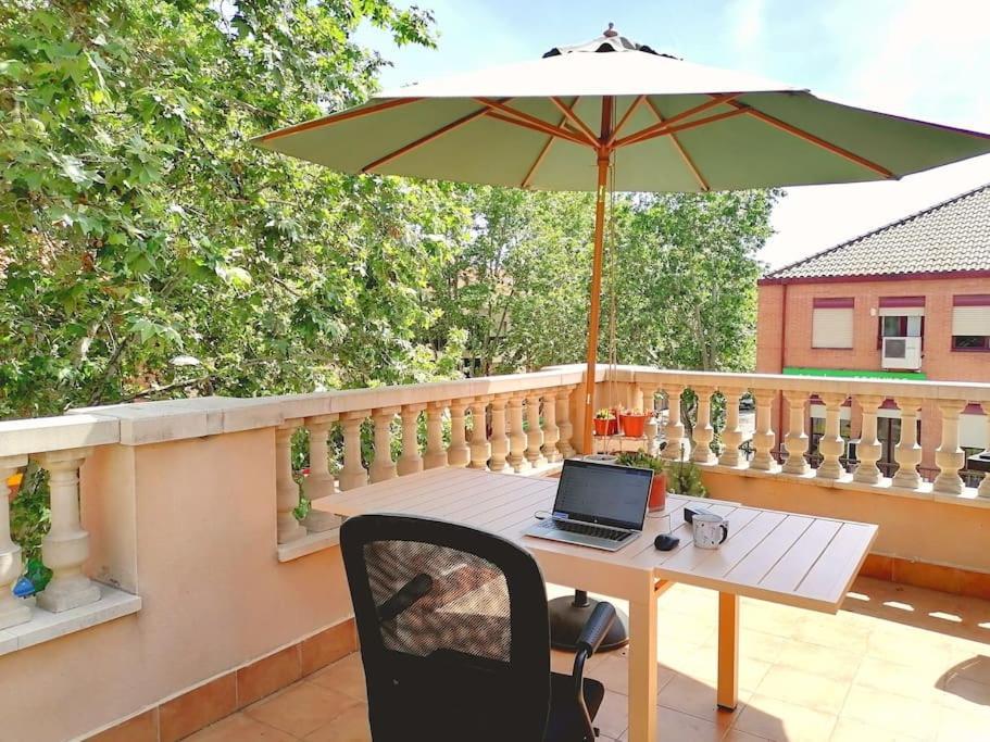 Atico Con Terraza Y Chimenea Junto A Universidad Алькала-де-Энарес Экстерьер фото